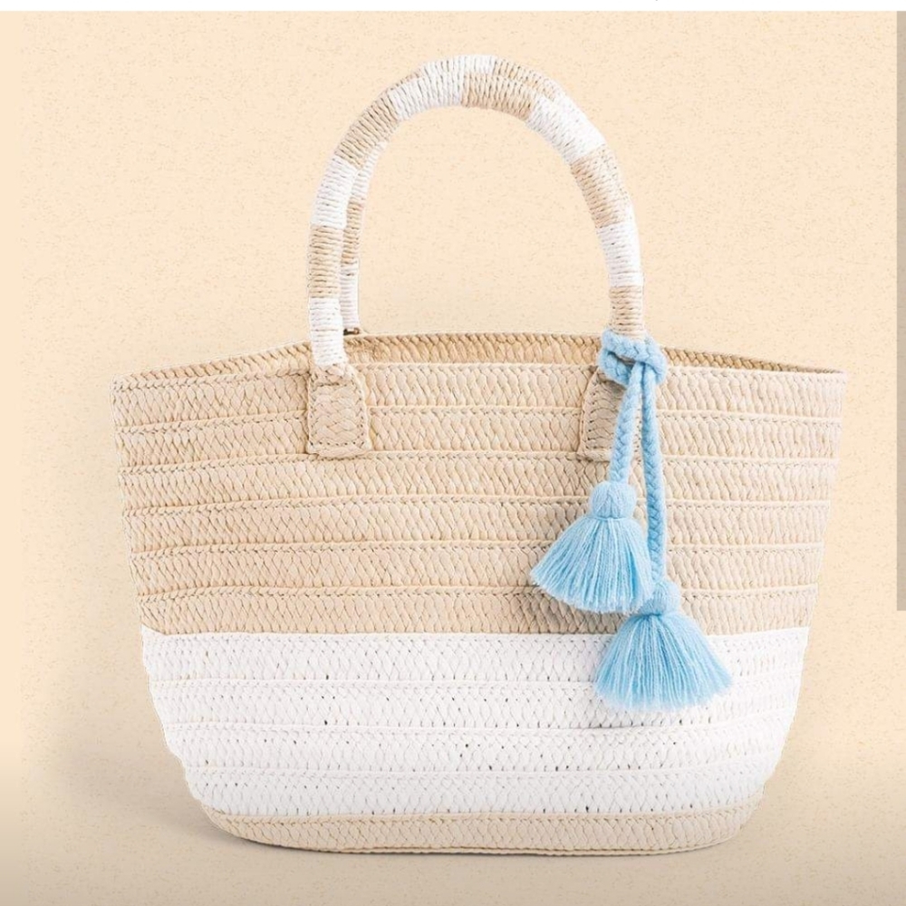 8/12 Altru - Straw Tote